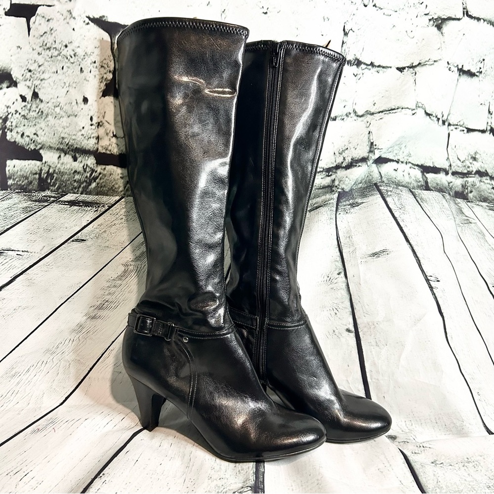 Naturalizer Heeled Boots